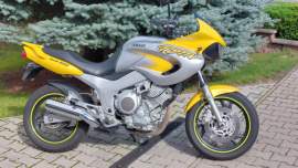 Yamaha TDM 850 - 1. majitel, rok výroby: 1997, prodejní cena: 38.000,- Kč