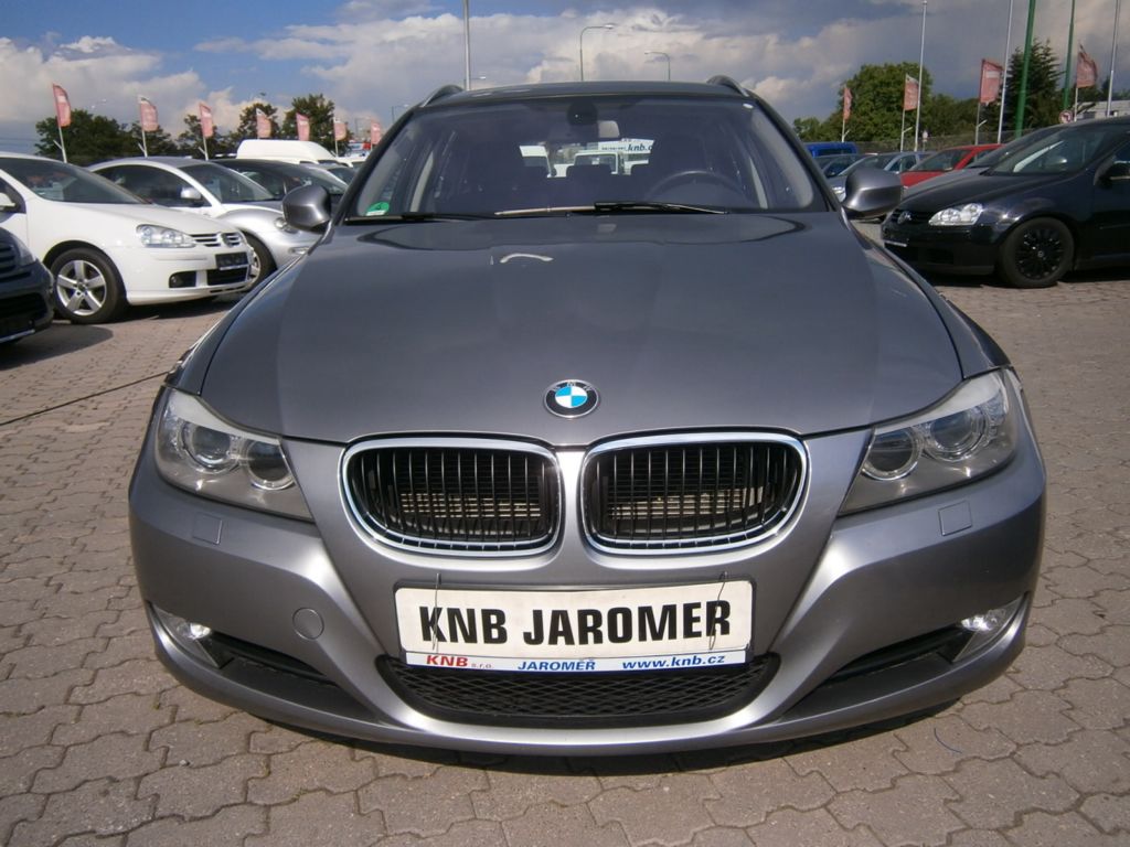 BMW Řada 3 320D 135kw,xenon,kůže -alcant